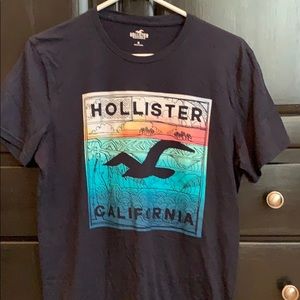 Hollister T-shirt size M.